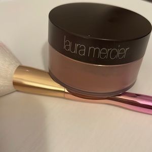 Laura mercier loose setting powder. Sun Dust